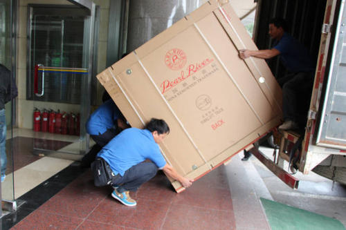 德保钢琴贵重工艺品无忧运