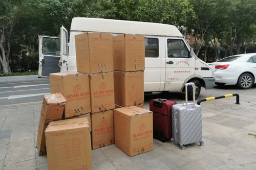 德保行李托运公司